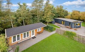 Húskes Hûs En Hiem - Rent As One - Chalets 65&66